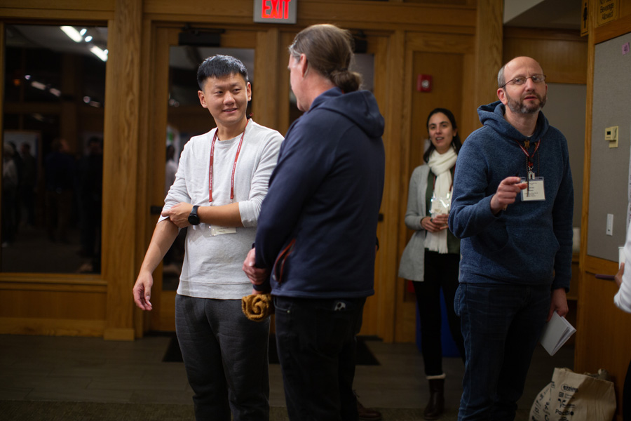 Ziliang Luo presenting research at a Cold Spring Harbor Laboratory meeting